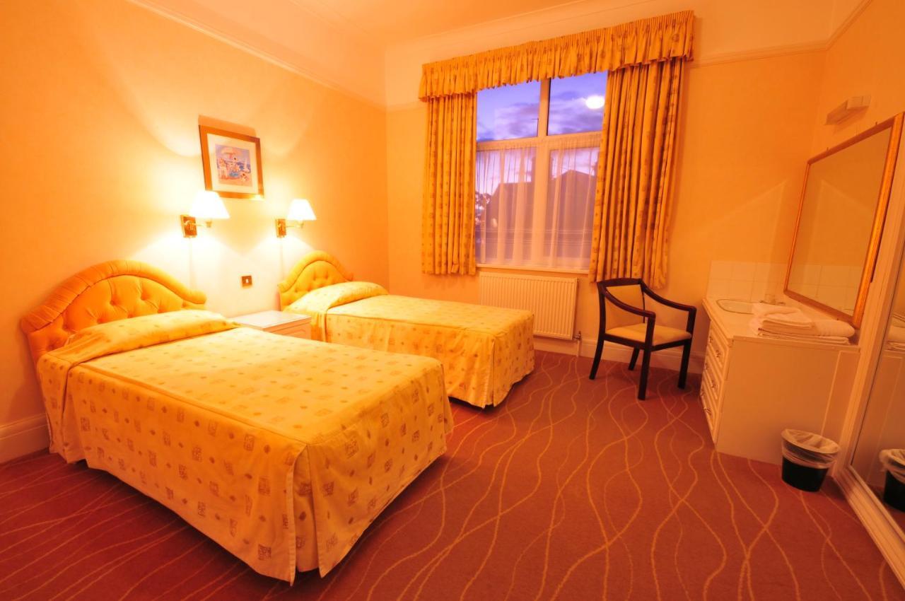 אקסמות' The Devoncourt Resort מראה חיצוני תמונה